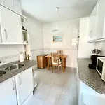Casa En Pleno Centro De By Holidays2rent *
