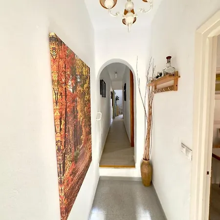 Casa En Pleno Centro De By Holidays2rent *